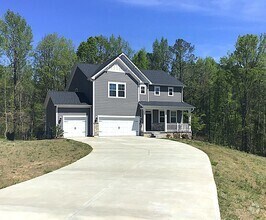 Building Photo - 319 Elmhurst Dr