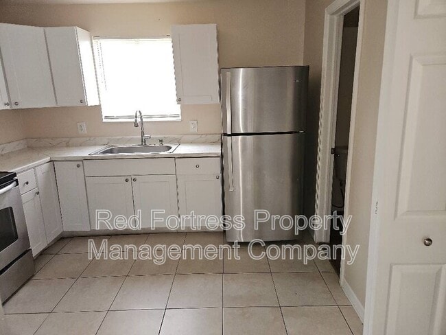 Building Photo - 17306 Whitewater Ct