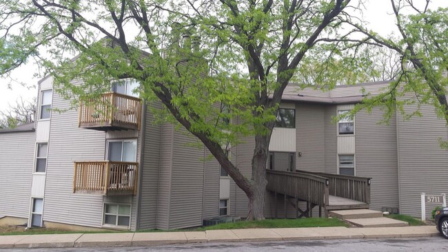 Foto del edificio - 5701 W Ridgecrest Dr