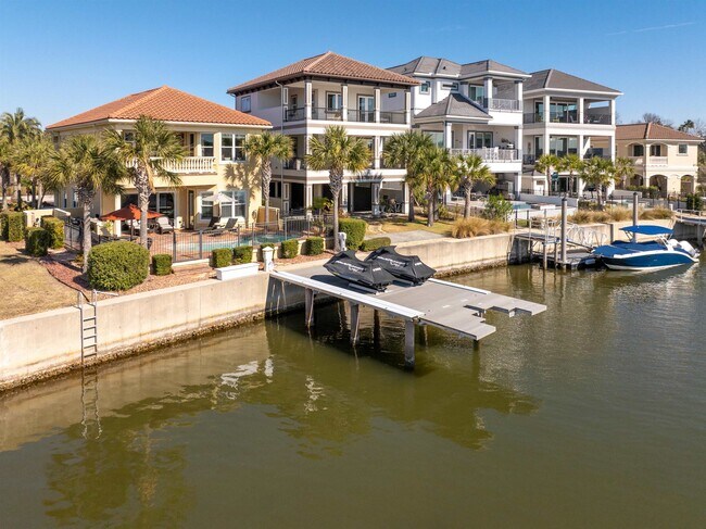 Building Photo - 330 Harbor Village Point N