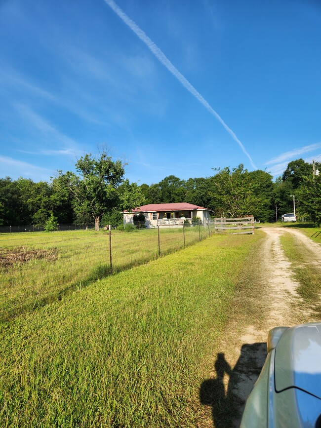 Building Photo - 1089 Three Notch Rd