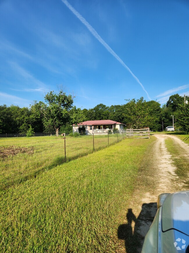 Building Photo - 1089 Three Notch Rd