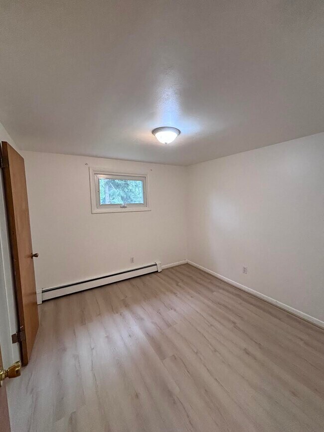 Foto del edificio - 3754 N Freeman Rd