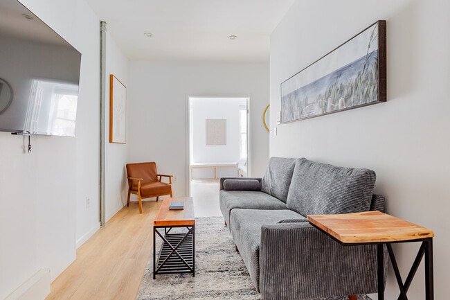 Building Photo - 93 1/2 East 7th Street-SI FL1-ID1054297P