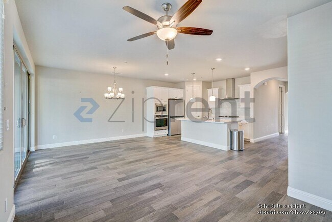 Foto del edificio - 1350 E Via Sentieri Dr