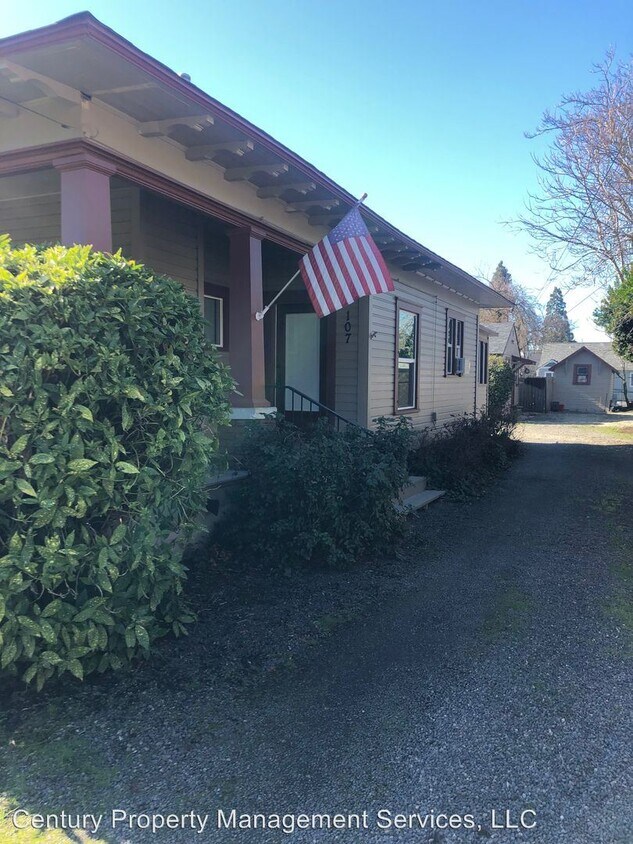 Primary Photo - 105-107 Genessee St