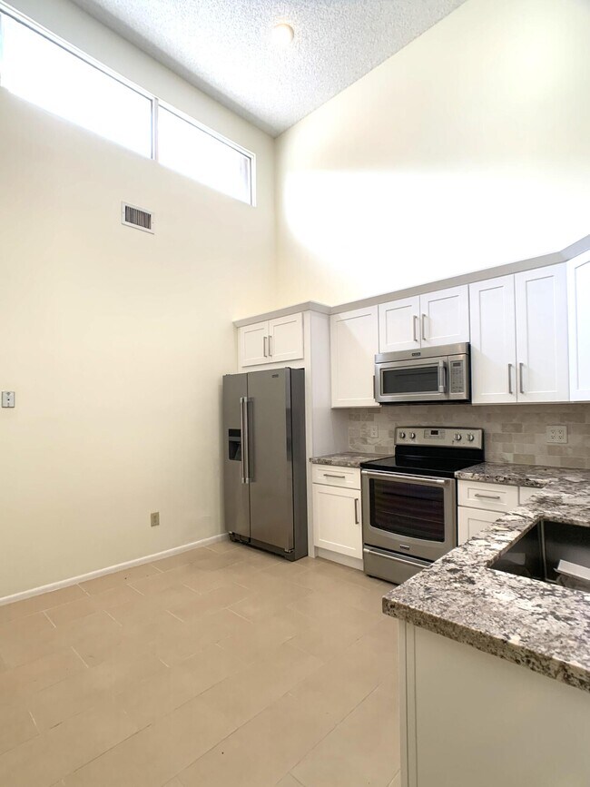 Foto del edificio - 10459 Lake Vista Cir