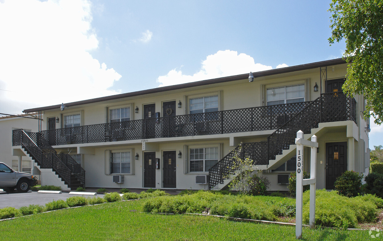 Building Photo - 1500 NW 56th St