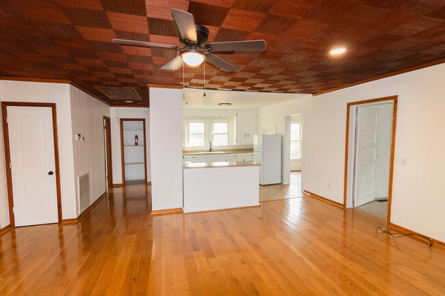 Building Photo - 3367 Rocky Ford Rd