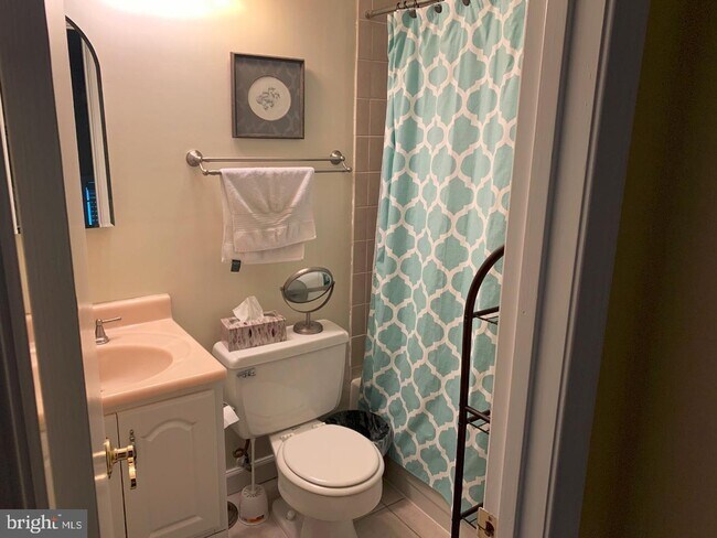 Foto del edificio - 9917 Blake Ln