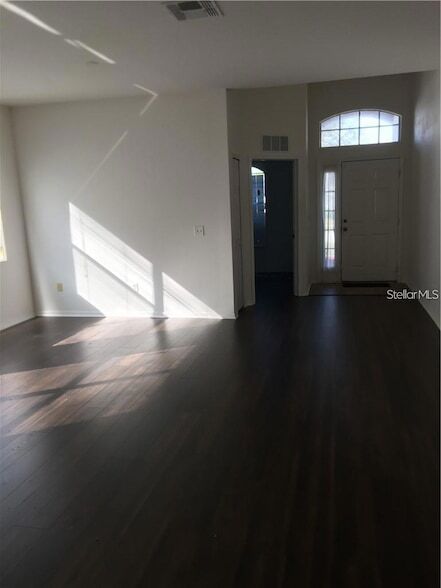 Foto del edificio - 3134 Shady Lily Ln