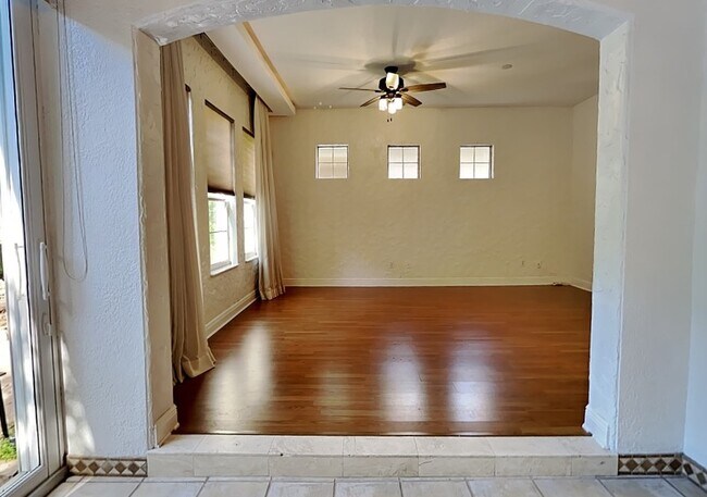 Foto del edificio - 8157 Vía Bella Notte