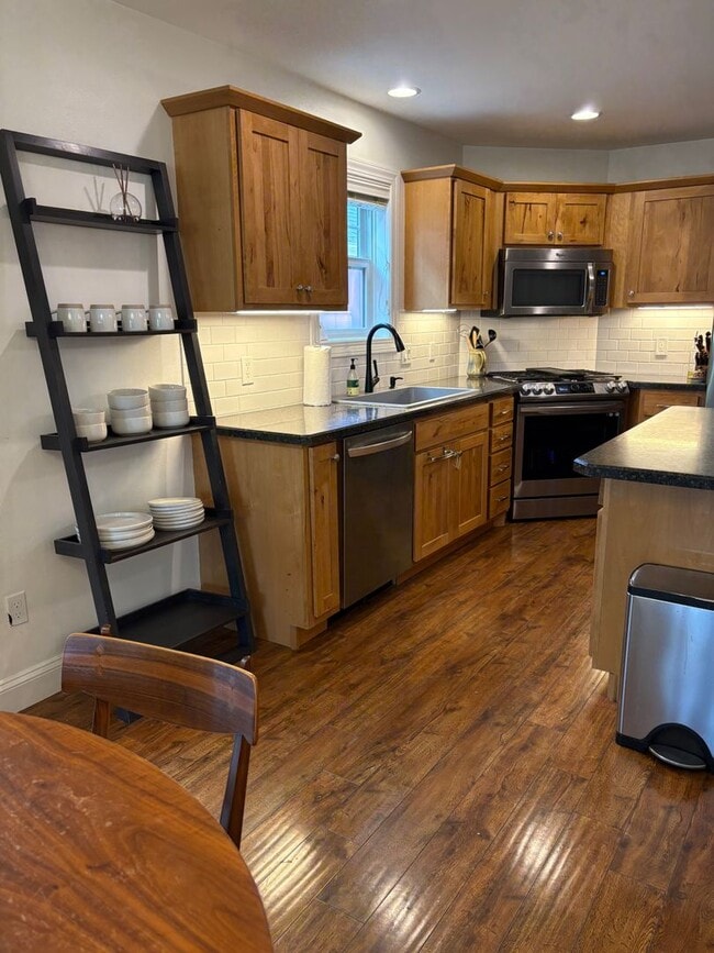 Foto del edificio - Josephine crossing 4 bedroom cottage