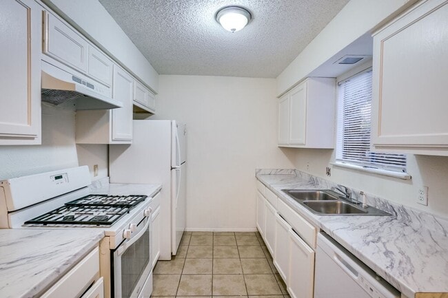 Foto del edificio - 10310 Little Pebble Dr