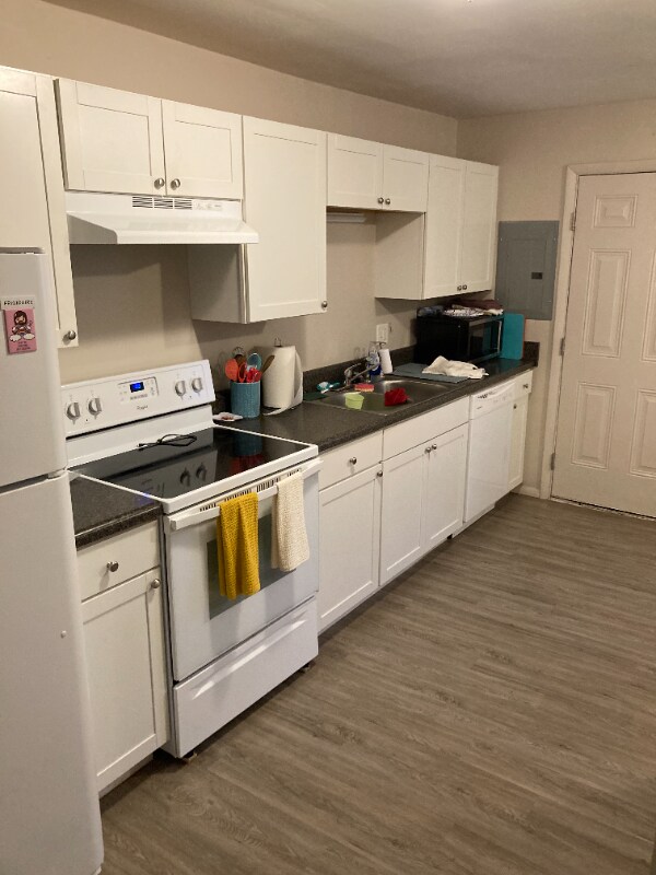 Foto del edificio - 142 Meredith Cir