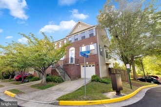 Building Photo - 2900 Jessica Ct