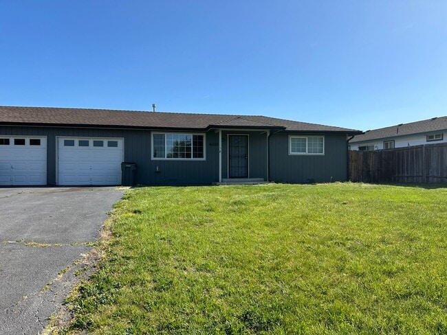 Building Photo - 6209 Onyx Ave