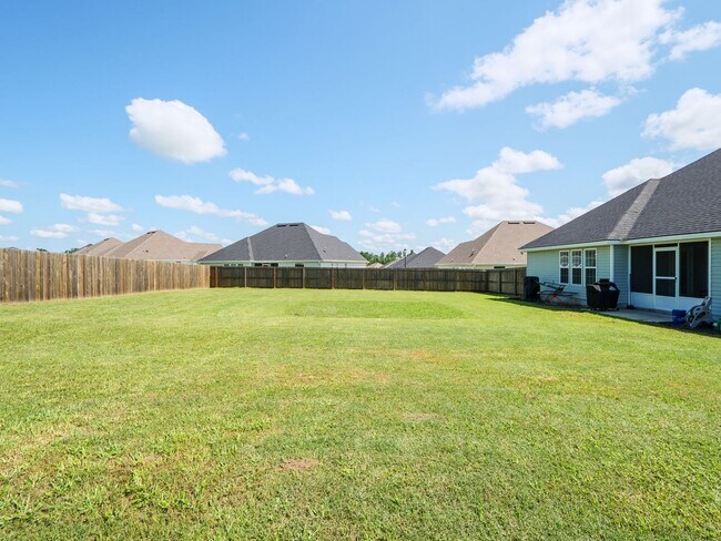 Building Photo - 3960 Landings Cir