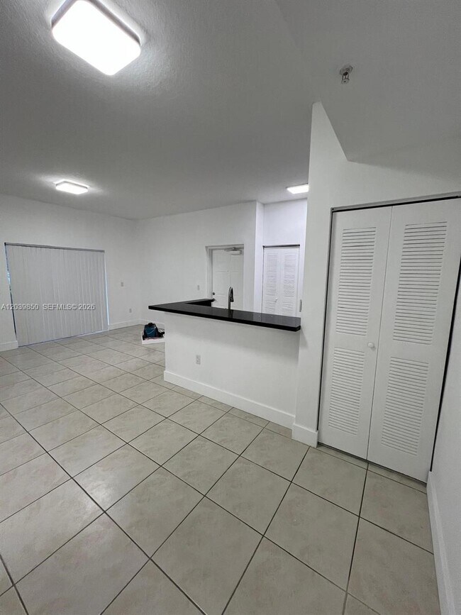 Building Photo - 7350 NW 114th Ave