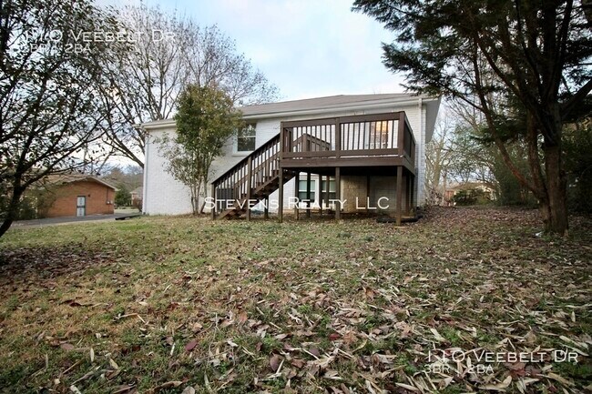 Building Photo - 110 Veebelt Dr