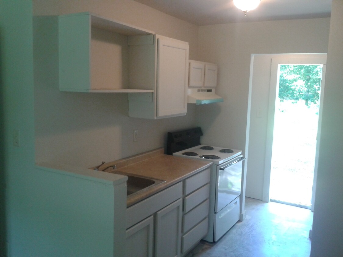 Kitchen - 6063 Sperry Rd