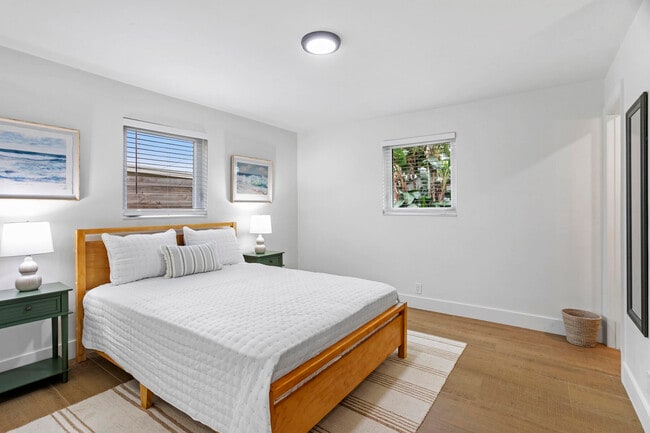 Foto del edificio - 4358 Birdwood St