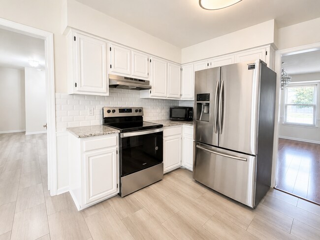 Foto del edificio - 5125 Middlebrook Ct