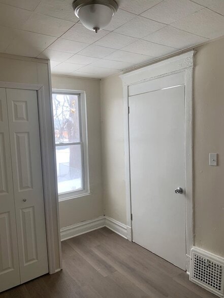 Foto del edificio - 5716 Calumet Ave