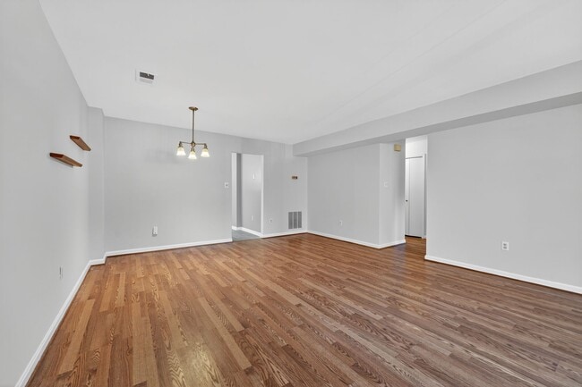 Foto del edificio - 1625 S Barton St