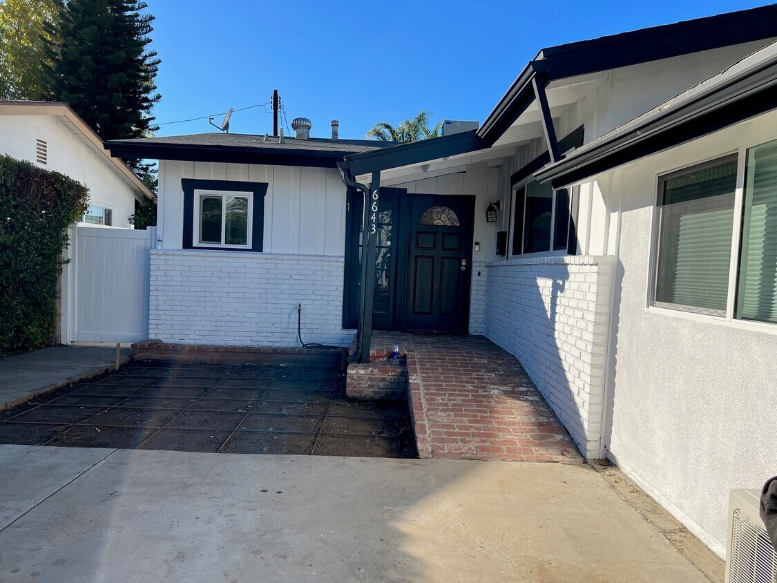 6643 Baird Ave, Reseda, CA 91335 House for Rent in Reseda, CA