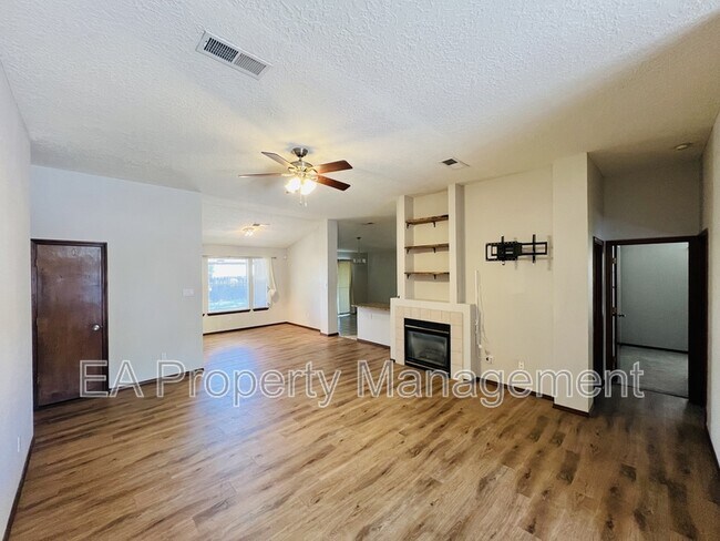 Building Photo - 8016 Lynnhaven Pl NW