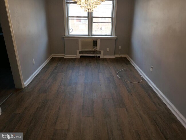 Foto del edificio - 631 Andover Rd