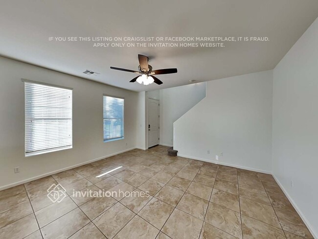 Foto del edificio - 3369 E Liberty Ln