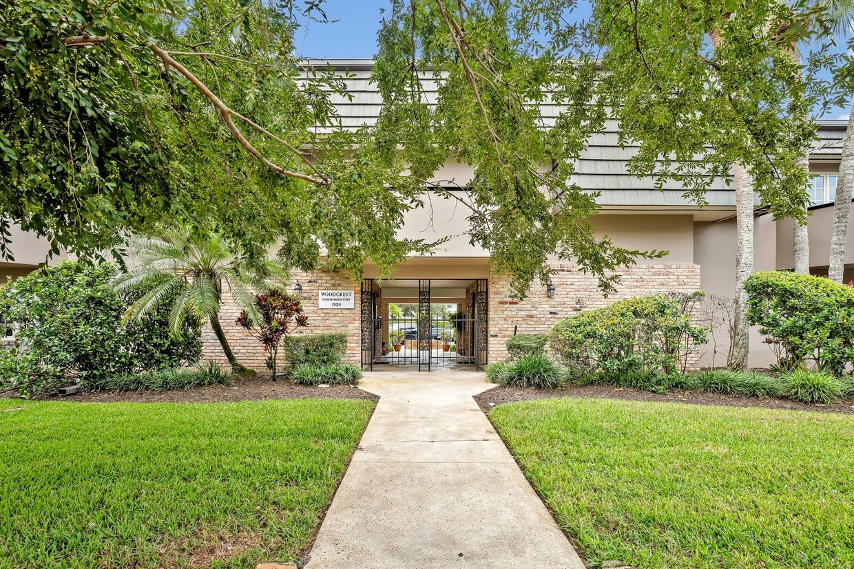 Foto principal - Gorgeous 2 bed / 2 bath in Winter Park