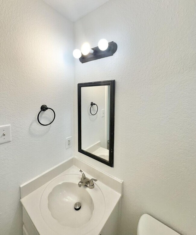 Building Photo - AVAILABLE SOON!