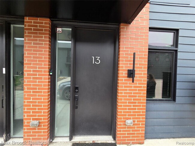 Foto del edificio - 1640 Bagley St