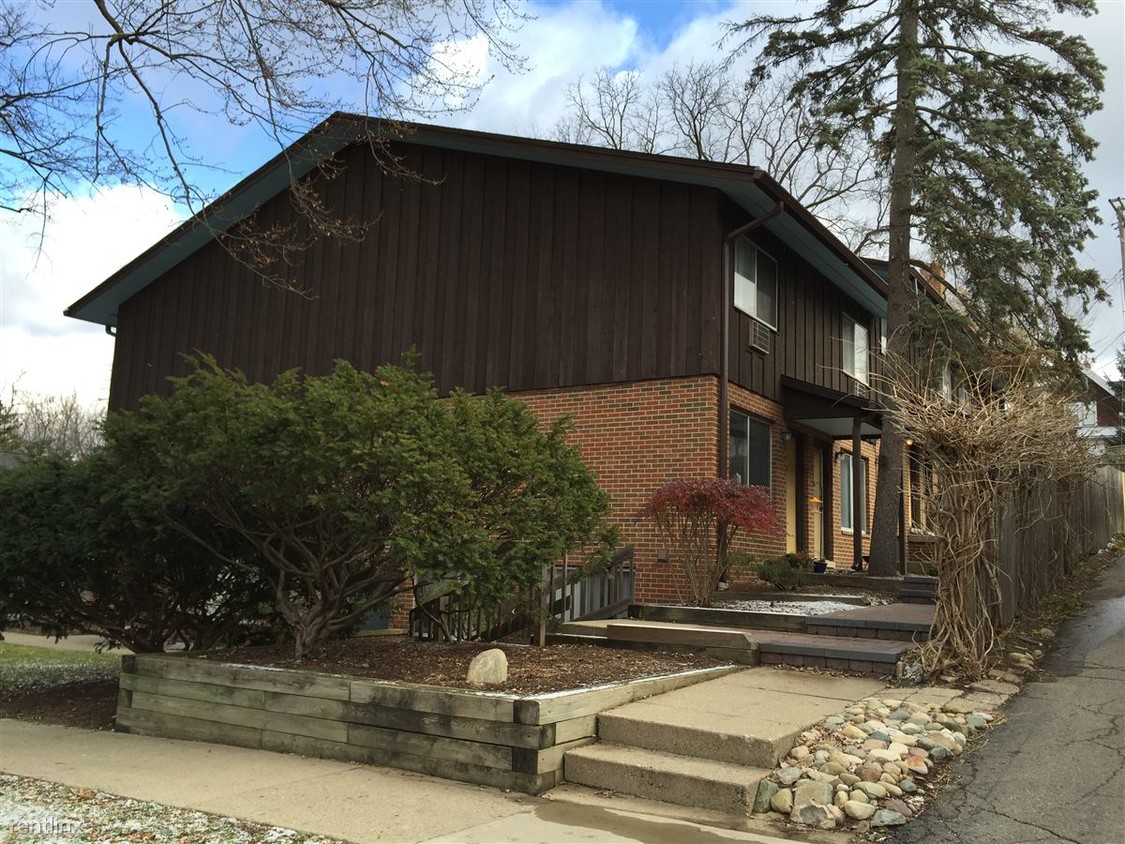 Primary Photo - 520 N Ashley St