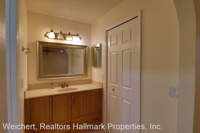 Building Photo - 3 br, 2 bath House - 3157 Knottypine Ave