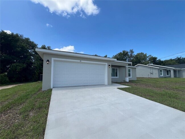 Foto del edificio - 26 Maple Ln