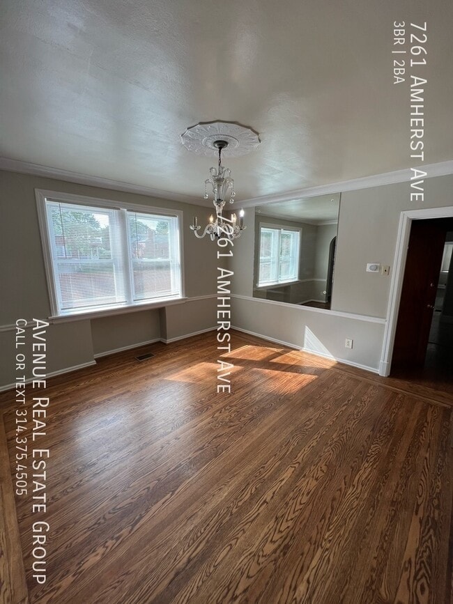 Building Photo - Over 1800 sq ft in University City's prime...