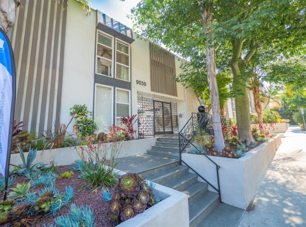 Primary Photo - 9030 Harratt St.