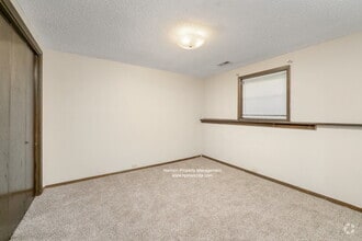 Building Photo - 1711 N Murray St
