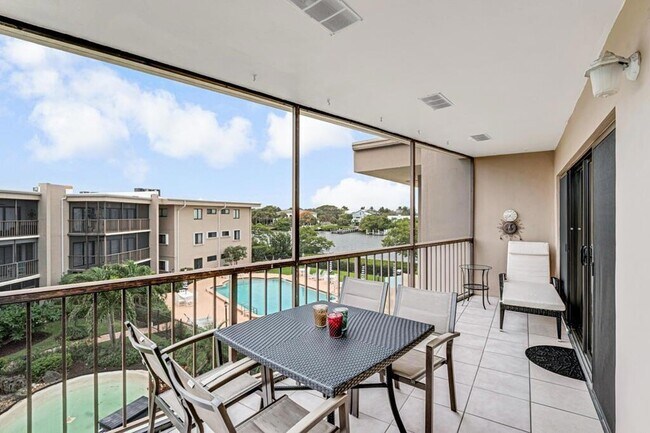 Building Photo - 3605 S Ocean Blvd