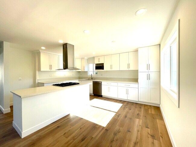Foto del edificio - 4237 W 170th St