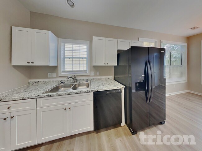 Building Photo - 2754 Nautical Way