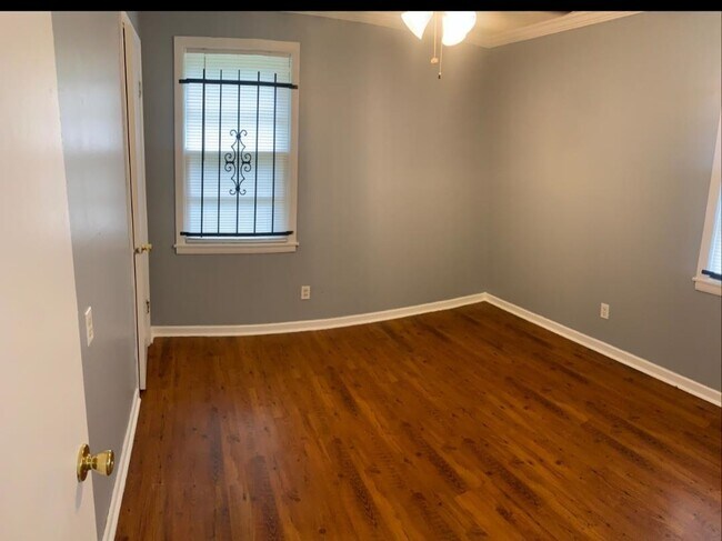 Building Photo - 2666 Carnes Ave