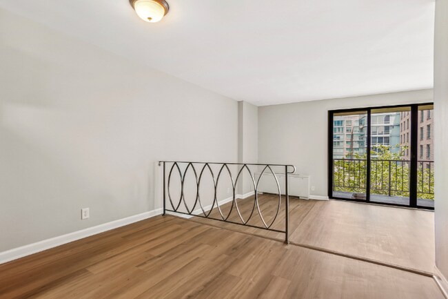 Foto del edificio - 2201 L St NW