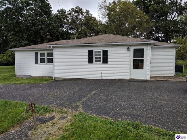 Foto del edificio - 638 Miller Rd