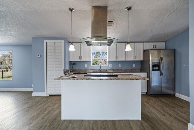 Building Photo - 9165 Atlas Dr