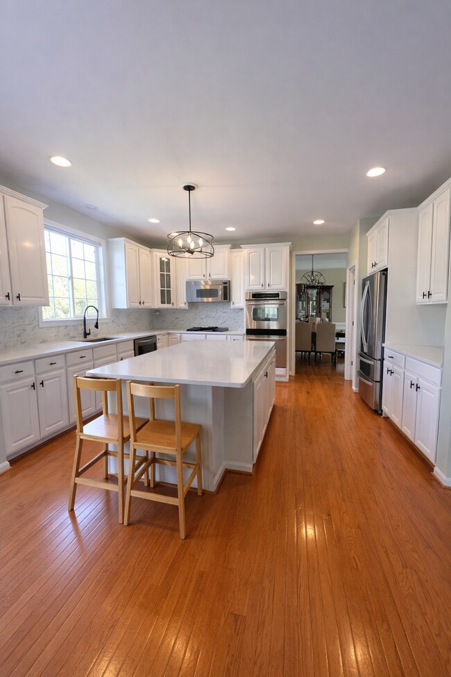 Foto del edificio - 2801 Ridgetop Ct